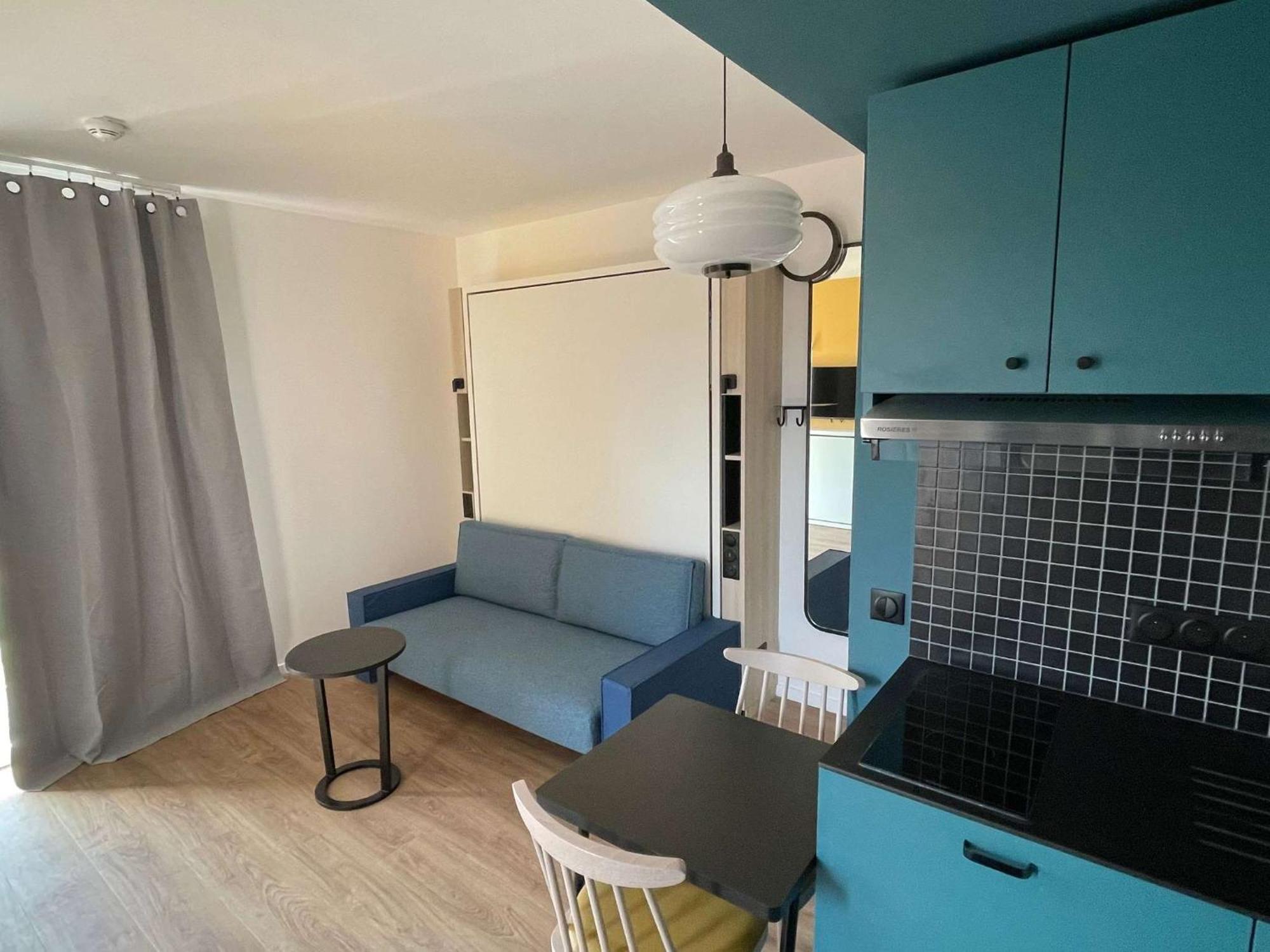 Aparthotel Adagio Access Porte De Camargue Saint-Martin-de-Crau Buitenkant foto